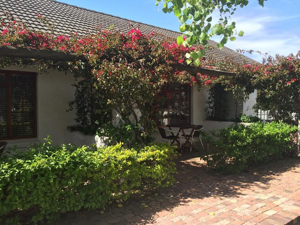 Albourne Guesthouse Somerset West Exterior foto